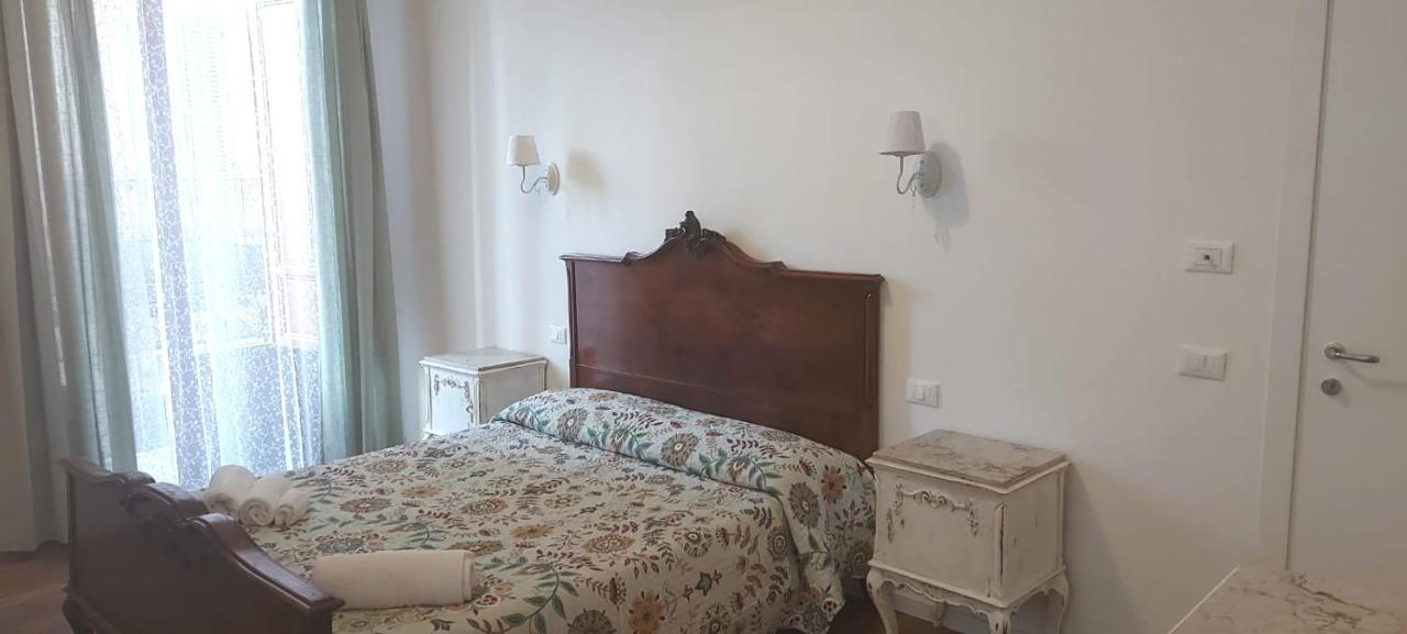 Casa Fileti Bed & Breakfast Palermo Bagian luar foto