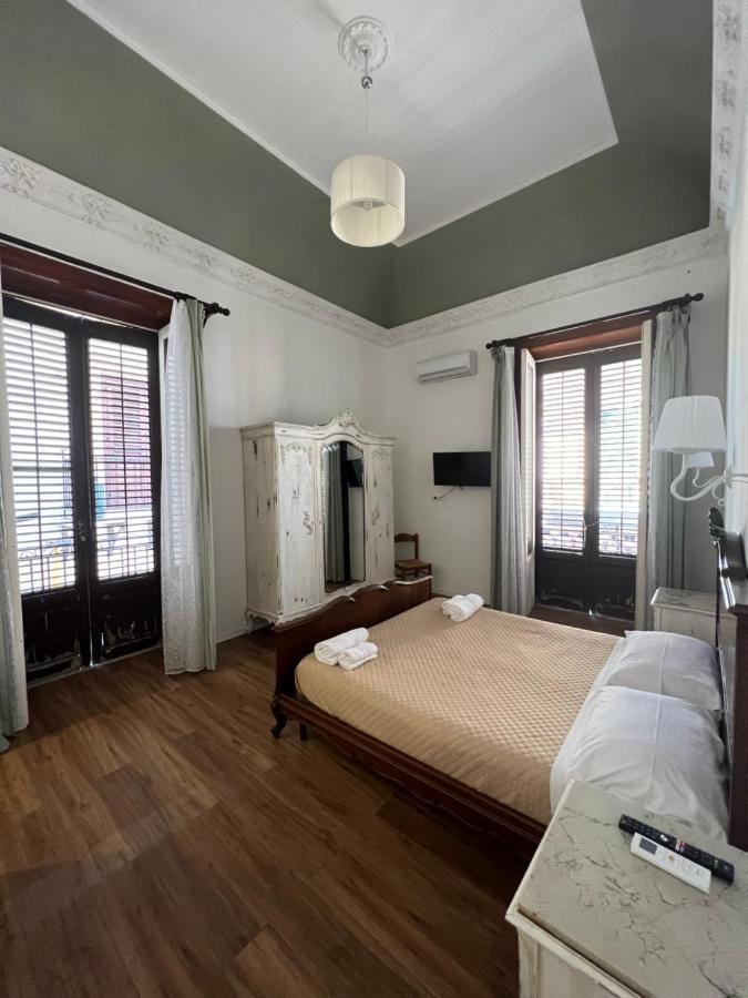 Casa Fileti Bed & Breakfast Palermo Bagian luar foto